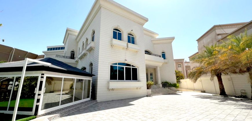 Stand Alone Villa in Prime Location
