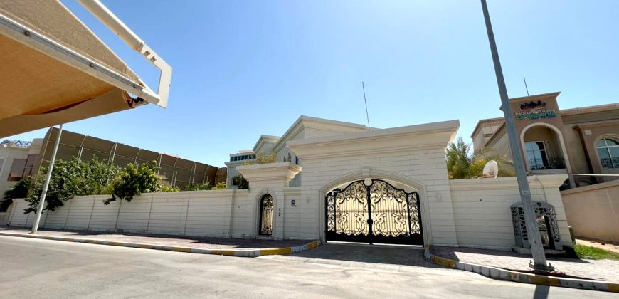 Stand Alone Villa in Prime Location