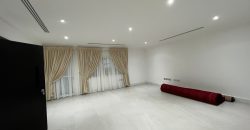 Huge villa in a VIP Location